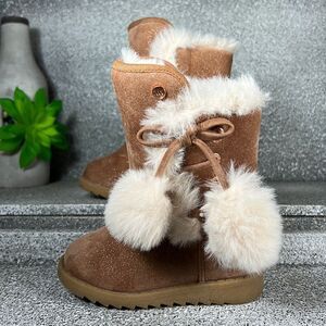 Nine West Dora Faux Fur Pom Pom Winter Boots Shoes Size 5 Toddler